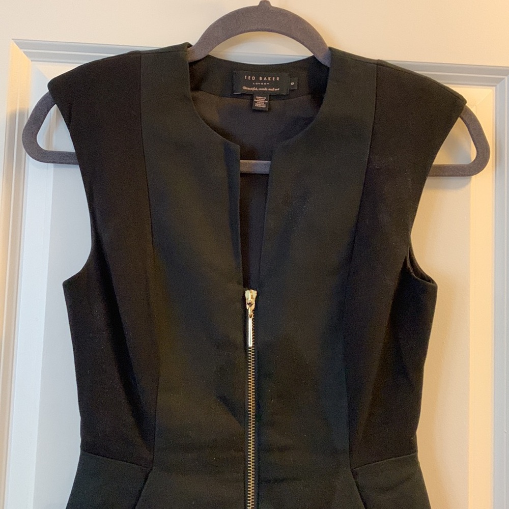 Dress - Picture 2 of 4